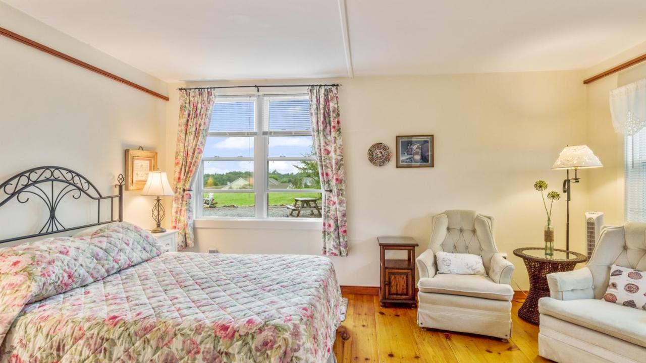 Bayview Pines Country Inn B&B Mahone Bay Luaran gambar