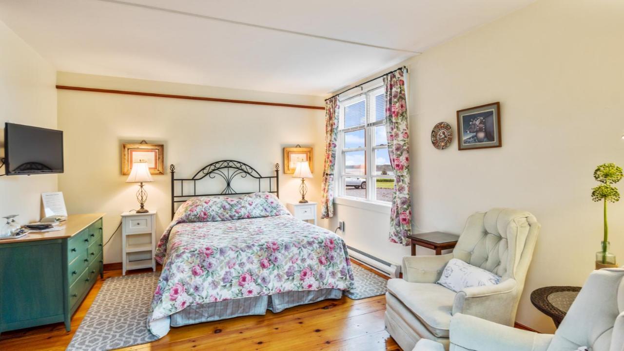 Bayview Pines Country Inn B&B Mahone Bay Luaran gambar