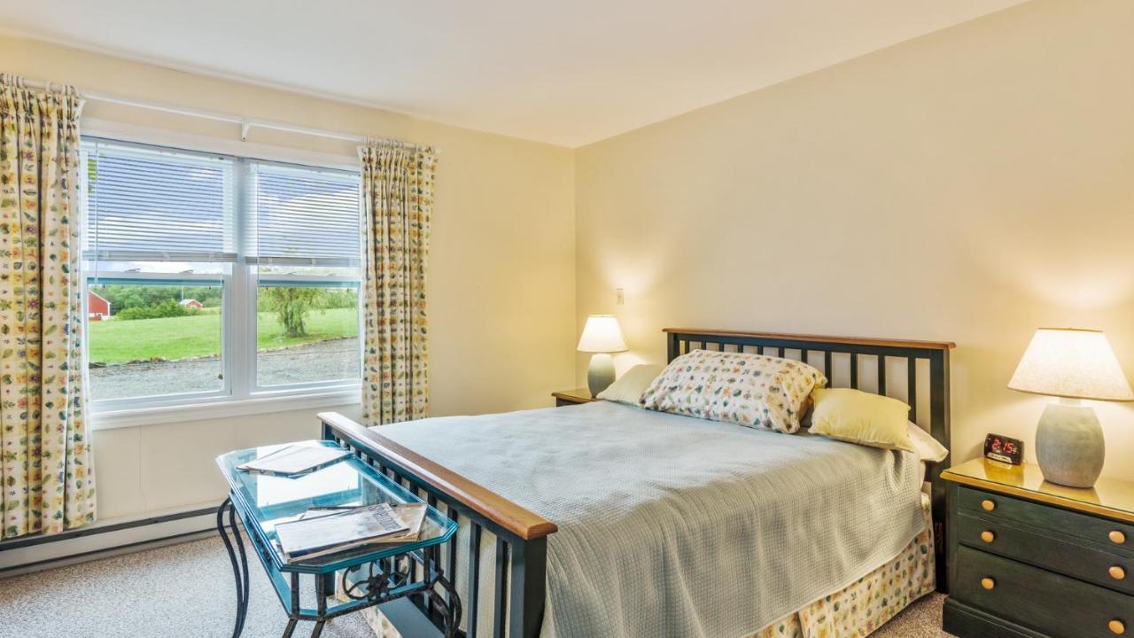 Bayview Pines Country Inn B&B Mahone Bay Luaran gambar