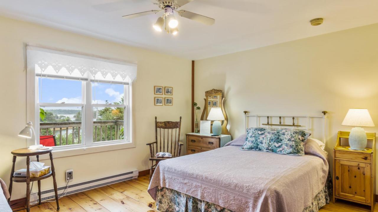 Bayview Pines Country Inn B&B Mahone Bay Luaran gambar