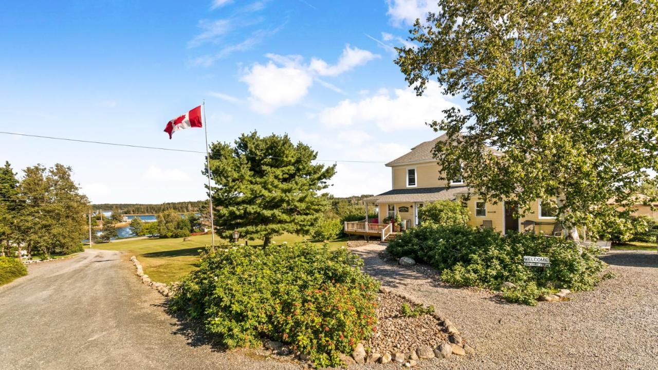 Bayview Pines Country Inn B&B Mahone Bay Luaran gambar