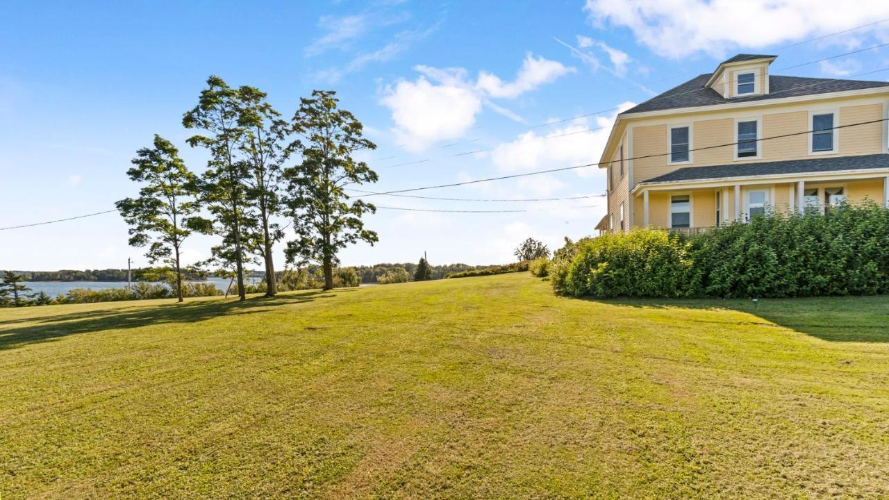 Bayview Pines Country Inn B&B Mahone Bay Luaran gambar