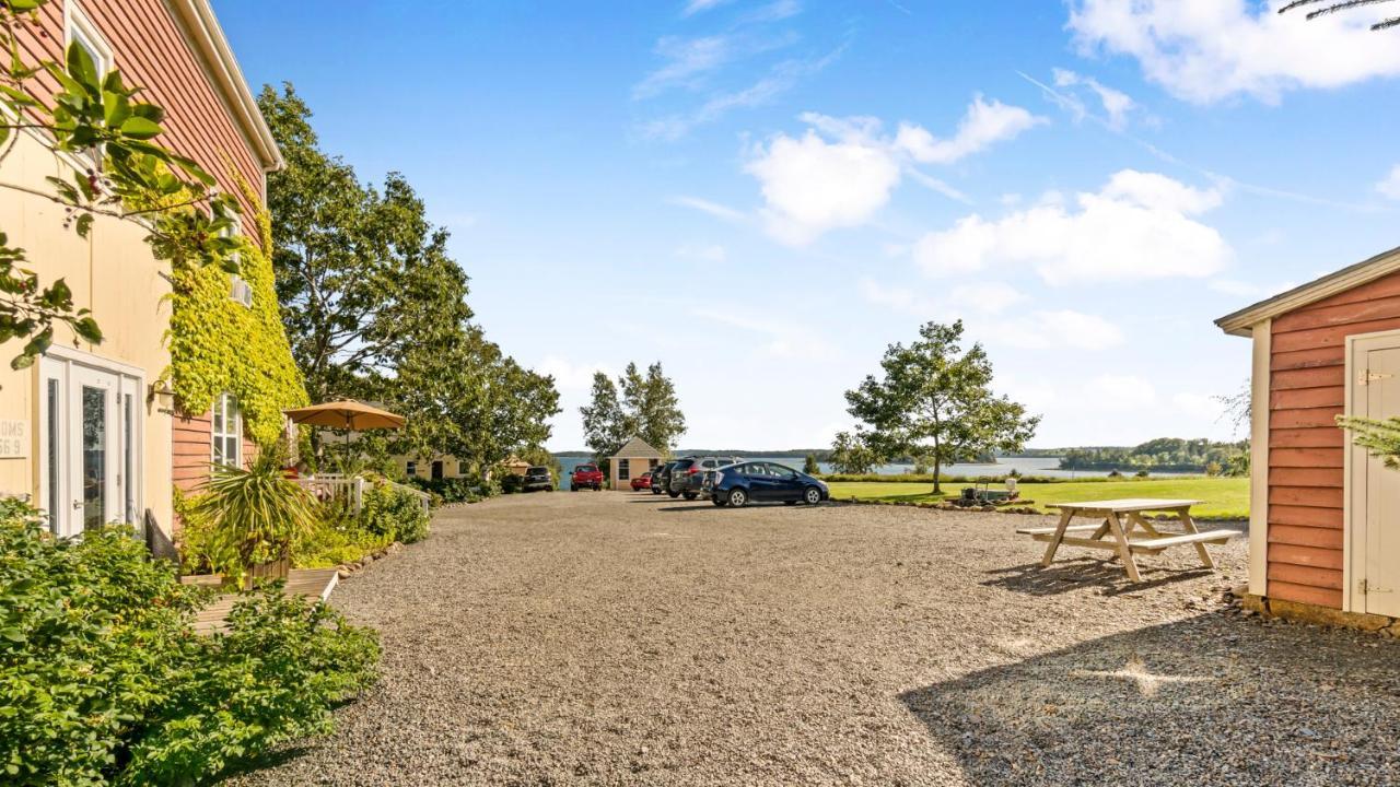 Bayview Pines Country Inn B&B Mahone Bay Luaran gambar